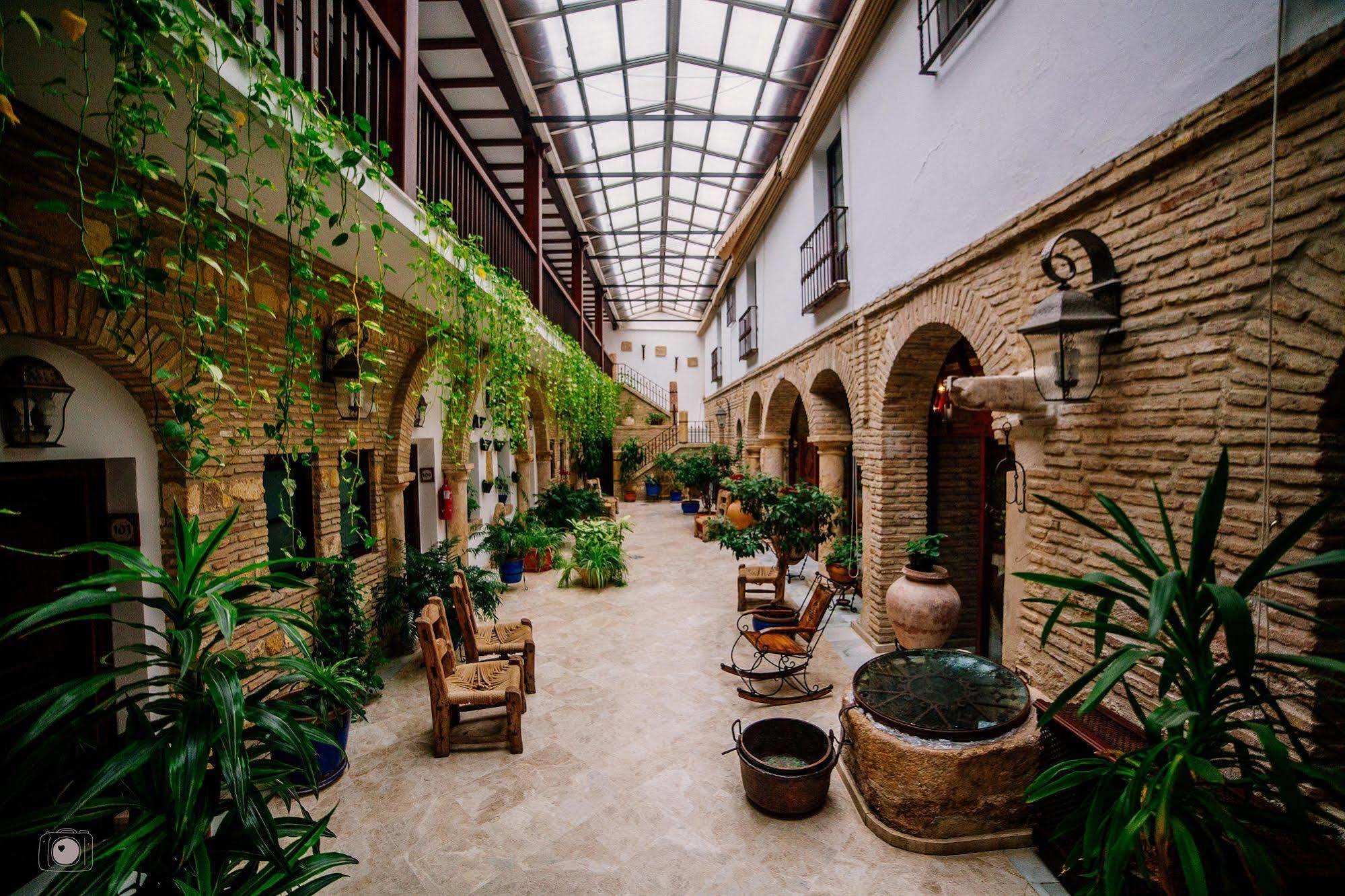 Hotel Posada De Vallina By Mira Cordoba Luaran gambar
